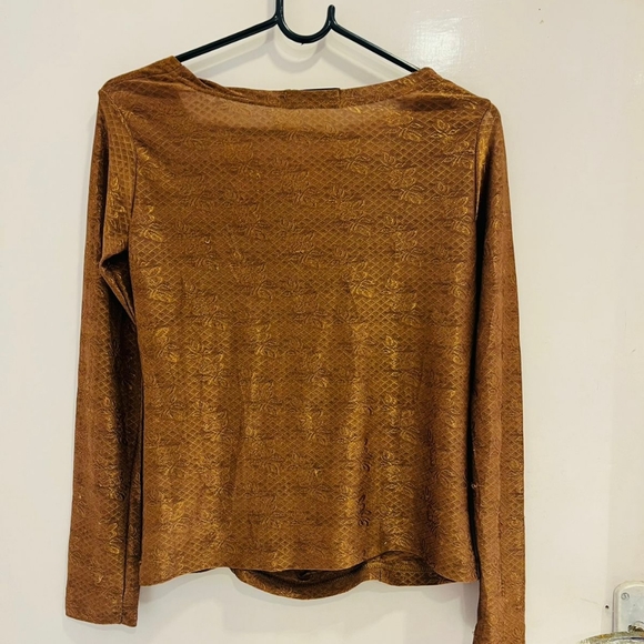 Brownish golden top with lace - Picture 6 of 8